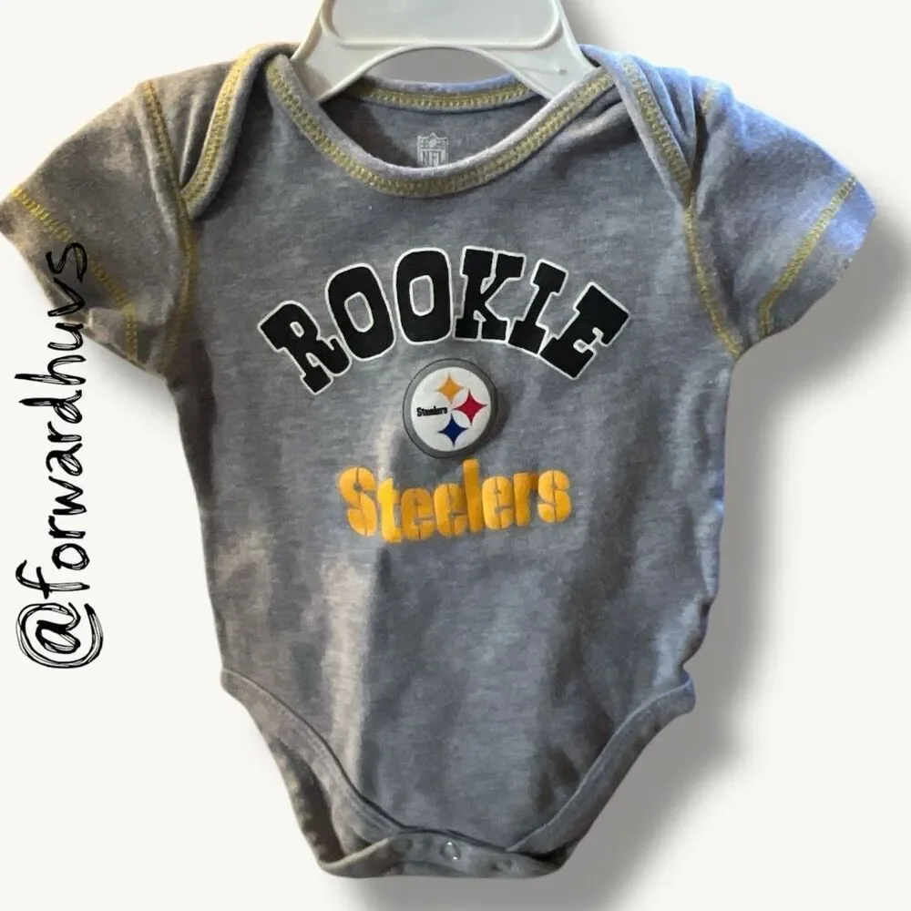 NFL Team Apparel Pittsburgh Steelers Rookie onesie (3–6M)